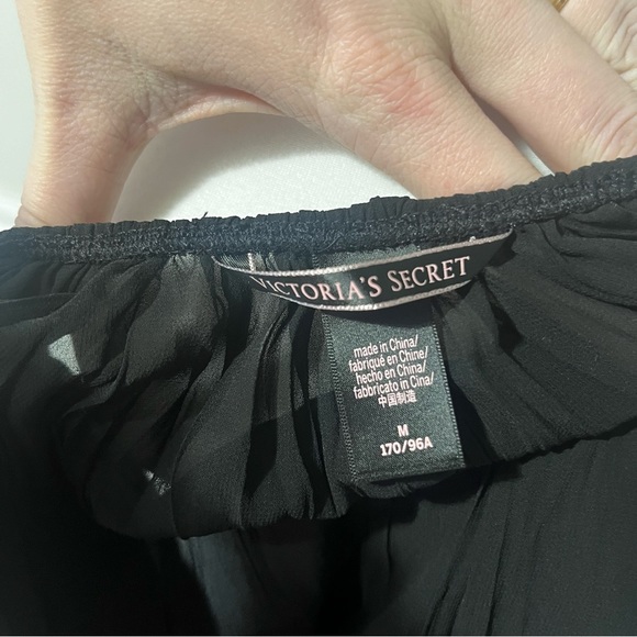 Victoria's Secret Black Lace & Sheer Pleated Halter Style Teddy - Picture 5 of 5